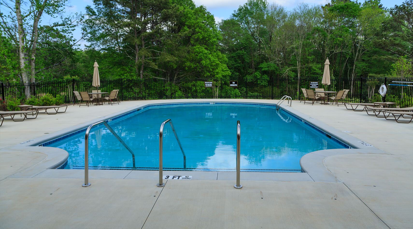 Pool deck