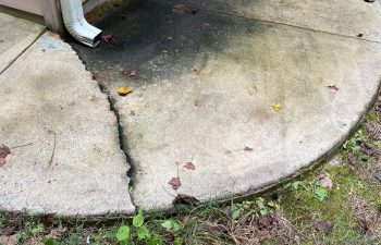 broken concrete element